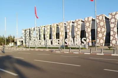 مطار فاس سايس يعبئ فرقه في ظل الإقبال القياسي للمسافرين