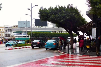 نشرة إنذارية: أمطار رعدية ورياح وتساقطات ثلجية قوية مرتقبة من الخميس إلى السبت بعدد من مناطق المملكة