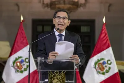 اتهام البيرو بتزعم منظمة إجرامية واستغلال النفوذ