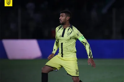 مولودية وجدة يفوز على المغرب الفاسي