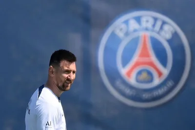 مدرب سان جيرمان يعلن رحيل ميسي