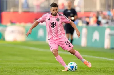 كرة القدم.. الإسباني جوردي ألبا يعلن اعتزاله اللعب نهاية الموسم