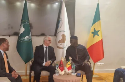 نزار بركة ونظيره السينغالي يبحثان بدكار تعزيز التعاون المائي