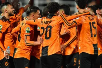 كأس الكونفدرالية الإفريقية لكرة القدم .. فريق نهضة بركان يتأهل للنهائي