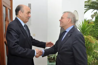 رئيس المجلس الملكي الاستشاري للشؤون الصحراوية يتباحث مع النائب النمساوي هارالد تروخ