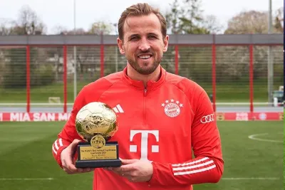 الإنجليزي هاري كين يفوز بجائزة أفضل هداف في العالم