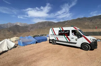 ورزازات: المديرية العامة للأمن الوطني تنشر وحدات متنقلة لتجديد بطاقات التعريف الوطنية لفائدة المتضررين من الزلزال