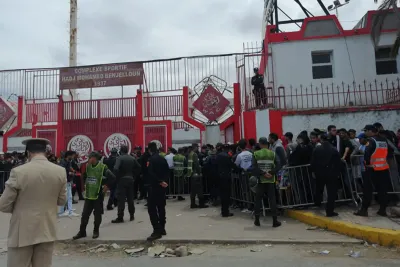 الجامعة الملكية لكرة القدم تعلن انطلاق عملية بيع تذاكر مباراة الوداد و الأهلي غدا الخميس