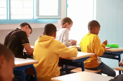 وزارة التربية الوطنية والتعليم: إشكاليات التعلمات في المدرسة العمومية يجب معالجتها وفق مقاربة مسؤولة وشفافة واستعجالية