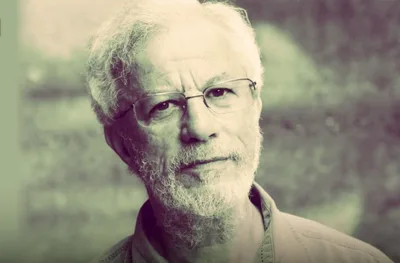 منظمة الألكسو تكرم الشاعر محمد بنيس بمناسبة الاحتفال باليوم العربي للشعر