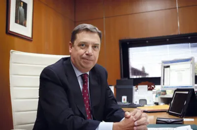 وزير الفلاحة والصيد البحري الإسباني يدعم الاتفاق جديد للصيد البحري بين المغرب والاتحاد الأوروبي