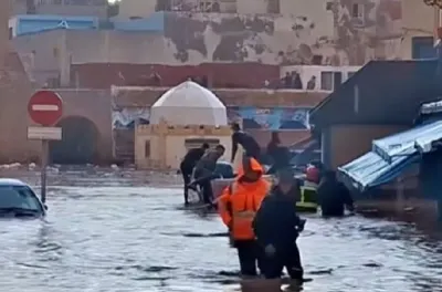 وفاة حوالي 37 شخصا إثر فيضانات إقليم آسفي.. النيابة العامة تفتح بحثا للوقوف على الأسباب الحقيقية لهذا الحادث (بلاغ)