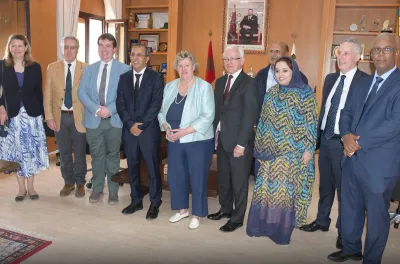 وفد برلماني بريطاني يزور الأوراش التي تم إطلاقها في جهة الداخلة وادي الذهب