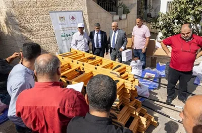 بدعم من وكالة بيت مال القدس الشريف: حملة عونة لموسم قطاف الزيتون بالقدس تصل قرية أم اللحم