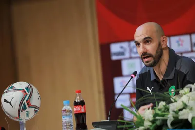 وليد الركراكي يعقد ندوة صحافية قبل ودية أنغولا