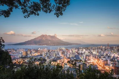 زلزالان يضربان قبالة جزيرة كيوشو في جنوب اليابان