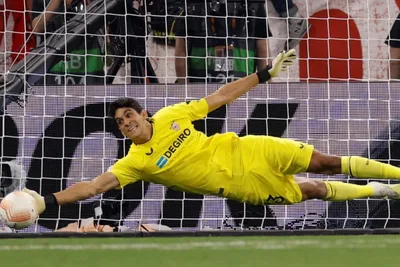 ياسين بونو.. سيد التصديات لركلات الجزاء بلا منازع (ماركا)