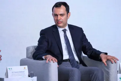 السيد يونس السكوري يجتمع بالكفاءات المغربية المقيمة بالبرتغال