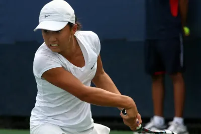 جائزة الأميرة للامريم لكرة المضرب 2022 : الأمريكية كلير ليو تتأهل إلى دور ثمن النهائي