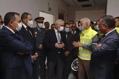 السيد خالد آيت الطالب يتفقد عملية بناء المستشفى الإقليمي بطرفاية