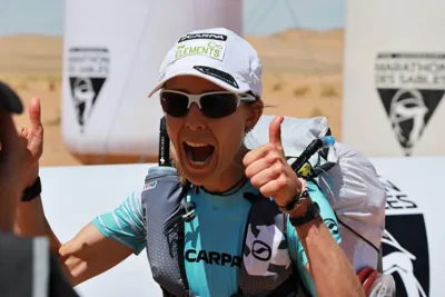 ماراطون الرمال 2022 ... آنا كوميت تفوز بلقبها الأول والمغربية عزيزة العمراني في المركز الثالث