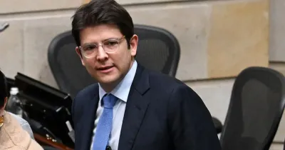 كولومبيا.. إصابة مرشح رئاسي برصاصتين في الرأس خلال تجمع انتخابي