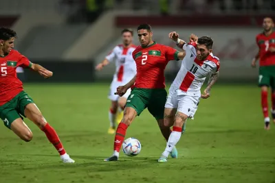 الجالية المغربية المقيمة بالسنغال تنوه بأداء أسود الاطلس ضد كرواتيا