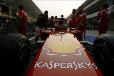 فيراري توقف شراكة فورمولا 1 مع شركة كاسبرسكي الروسية للبرمجيات