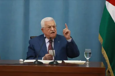 الرئيس محمود عباس يؤكد لبلينكن أولوية الحل السياسي لإنهاء الاحتلال الإسرائيلي