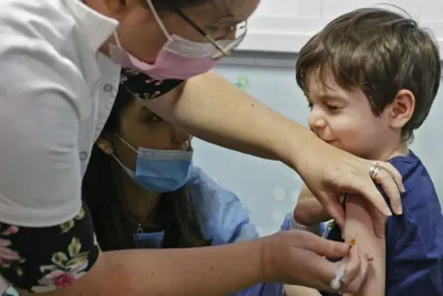 ألمانيا.. 21 طفلا تلقوا جرعة خاطئة من لقاح كورونا