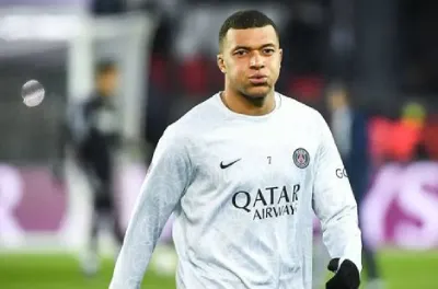 مبابي يعلن رحيله عن باريس سان جيرمان