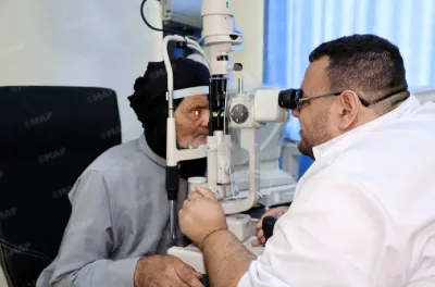 السمارة.. تنظيم قافلة طبية متعددة التخصصات لتعزيز الكشف المبكر عن عدة أمراض
