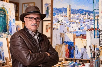 طنجة .. الفنان محمد الجعماطي يبرز رؤيته الجمالية "من خلال النافذة" في معرض برواق كينت