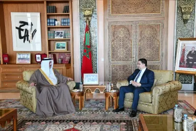 السيد بوريطة يجري بعمان محادثات مع نظيره البحريني