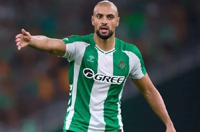سفيان أمرابط يستأنف تدريباته جزئيا مع ريال بيتيس