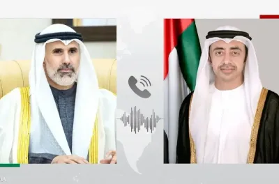 وزيرا خارجية الإمارات والكويت يبحثان العلاقات الثنائية والمستجدات الإقليمية