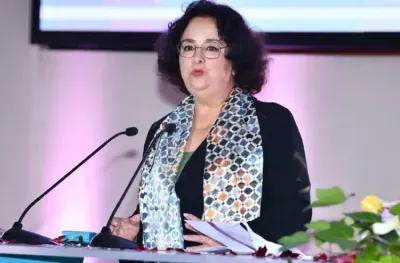 المنصات الرقمية مدعوة لوقف تحقيق الأرباح من التضليل الإعلامي مع الحفاظ على الحريات (السيدة أخرباش)