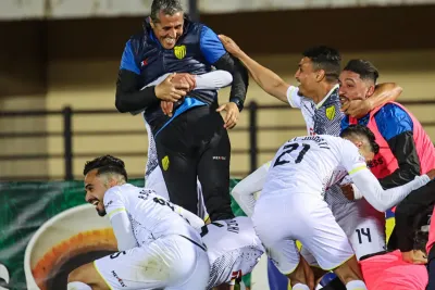 كأس العرش .. المغرب الفاسي يعبر إلى دور الربع