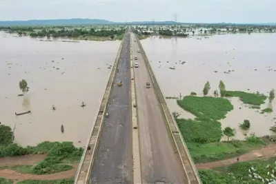 نيجيريا: انهيار ناطحة سحاب قيد الإنشاء في لاغوس