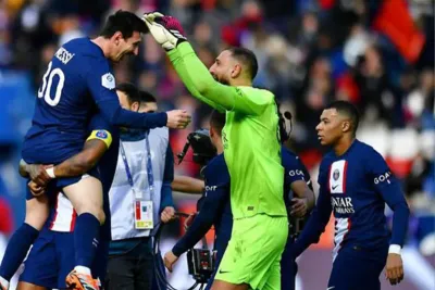 باريس سان جرمان يعزز صدارته بفوزه على موناكو (2-0)