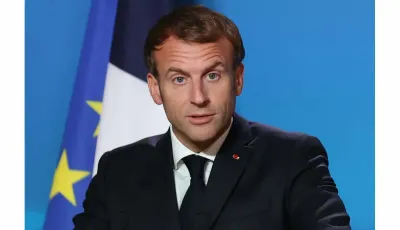 إيمانويل ماكرون يستقبل شارل ميشيل