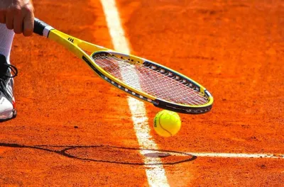 الدنماركي رونه يودع  بطولة كوينز اللندنية لكرة المضرب