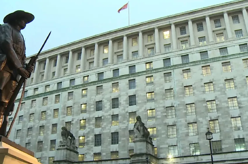 المملكة المتحدة تندد بـ"الهجمات غير المسؤولة" لإيران