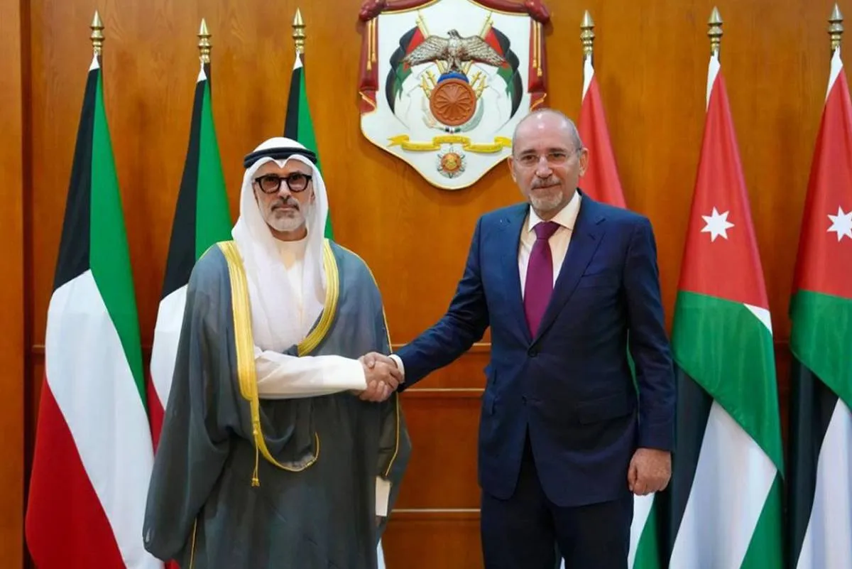 وزيرا خارجية الأردن والكويت يبحثان الجهود المبذولة لإنهاء التصعيد في المنطقة