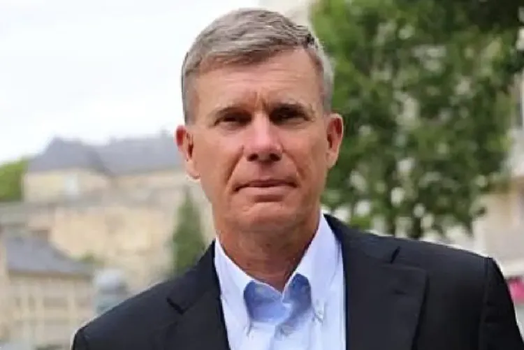 المساعدات الإنسانية إلى غزة.. بفضل نفوذه الشخصي والمكانة الخاصة التي يشغلها، جلالة الملك هو الوحيد القادر على قيادة مثل هذه المبادرات (كريستوف بوتان)