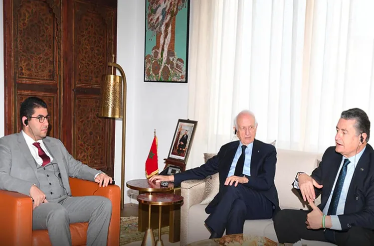 بحضور المستشار الملكي أندري أزولاي، المهدي بنسعيد يستقبل نائب رئيس الحكومة المحلية للأندلس