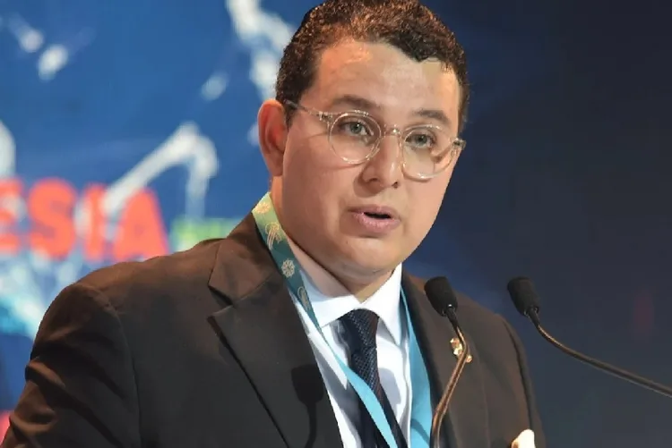 إفريقيا، قارة استراتيجية قادرة على تحويل الأزمات العالمية إلى فرص (السيد الفاسي الفهري)