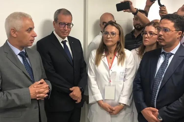السيد خالد آيت الطالب يشرف على إطلاق خدمات مركز لتصفية الدم وأمراض الكلي بالناظور
