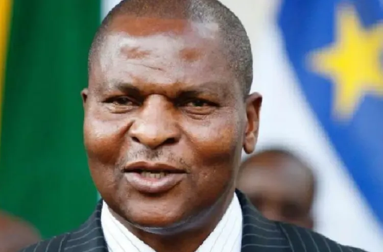 إفريقيا الوسطى.. الرئيس تواديرا يقدم رسميا ملف ترشحه للانتخابات الرئاسية