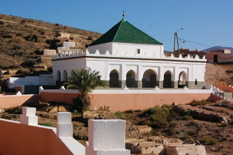 إقليم تزنيت.. تسليم هبة ملكية لشرفاء زاوية سيدي أحمد أوموسى
